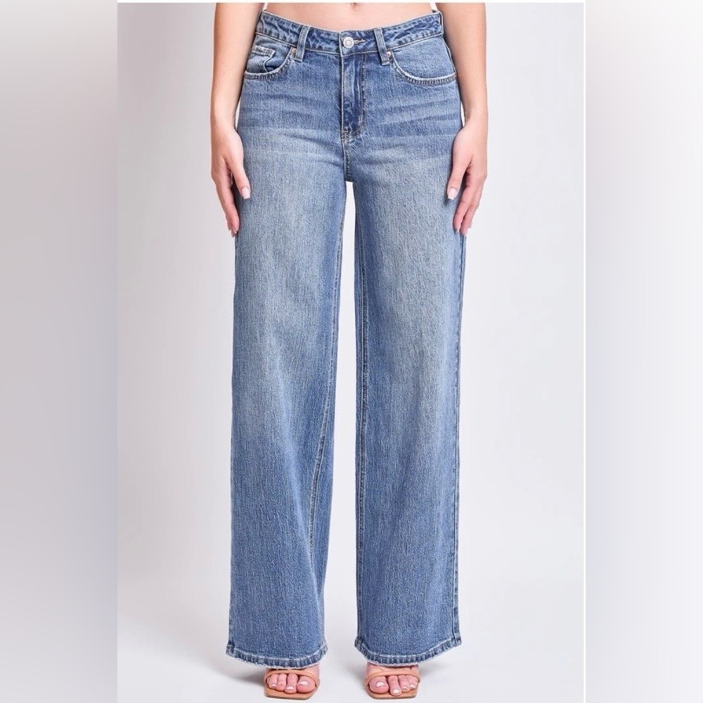 YMI Women's Luxe Bella Wide leg, Hise Rise Jeans, Sz. 5/27, Worn once, EUC